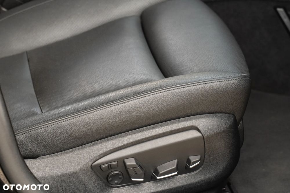 BMW Seria 7 730d xDrive - 16