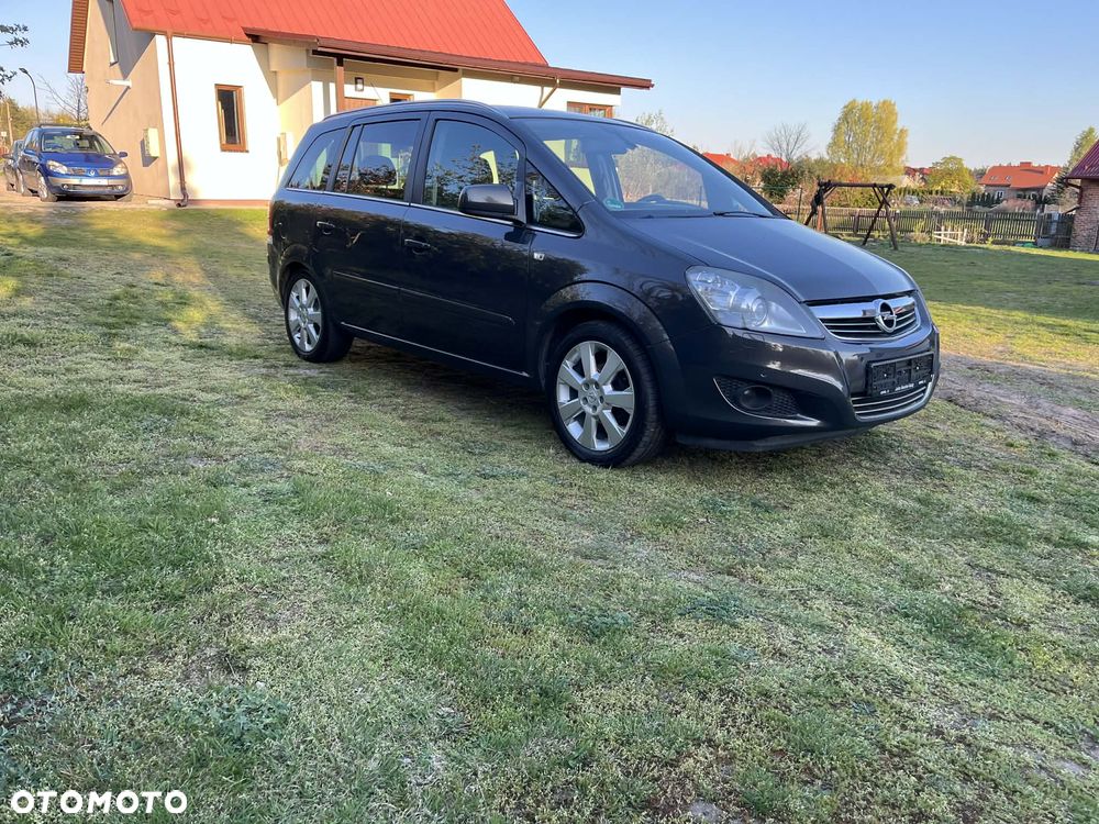 Opel Zafira 1.8 Cosmo - 23