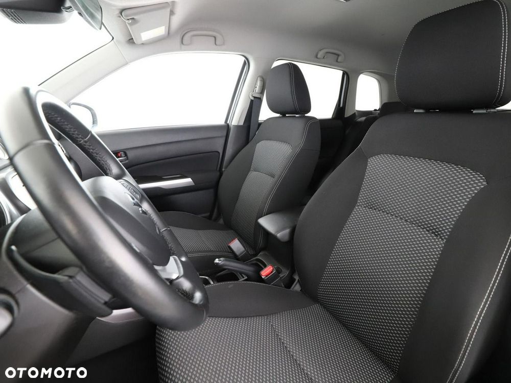 Suzuki Vitara 1.4 Boosterjet Hybrid Automatik Comfort - 14