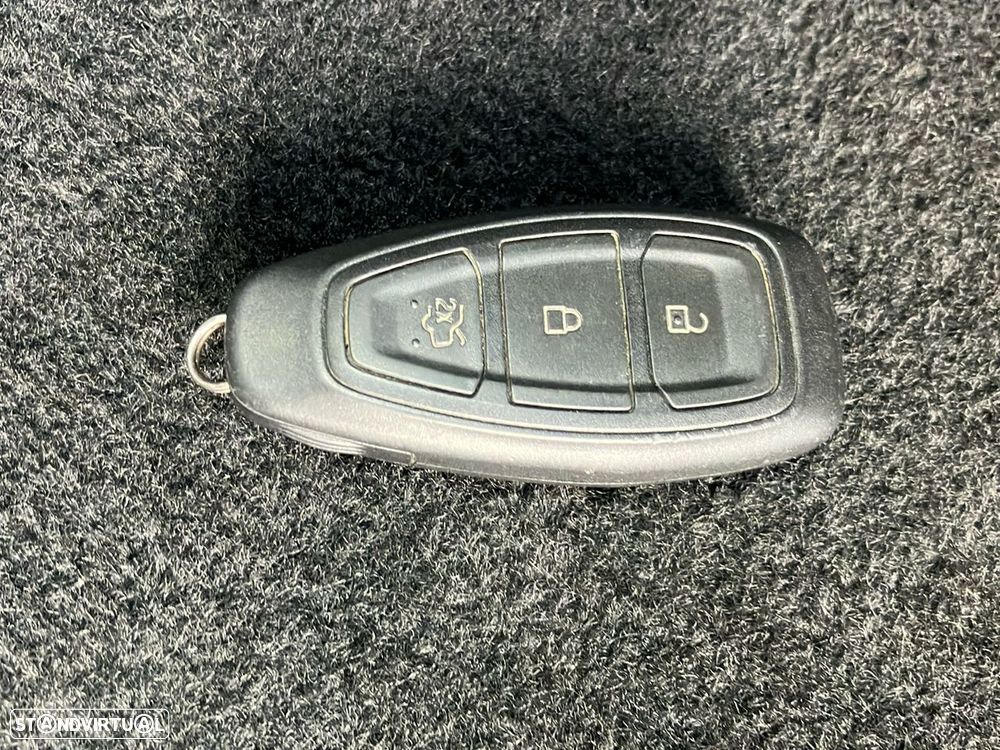 Ford Focus 1.0 EcoBoost MHEV ST-Line - 19