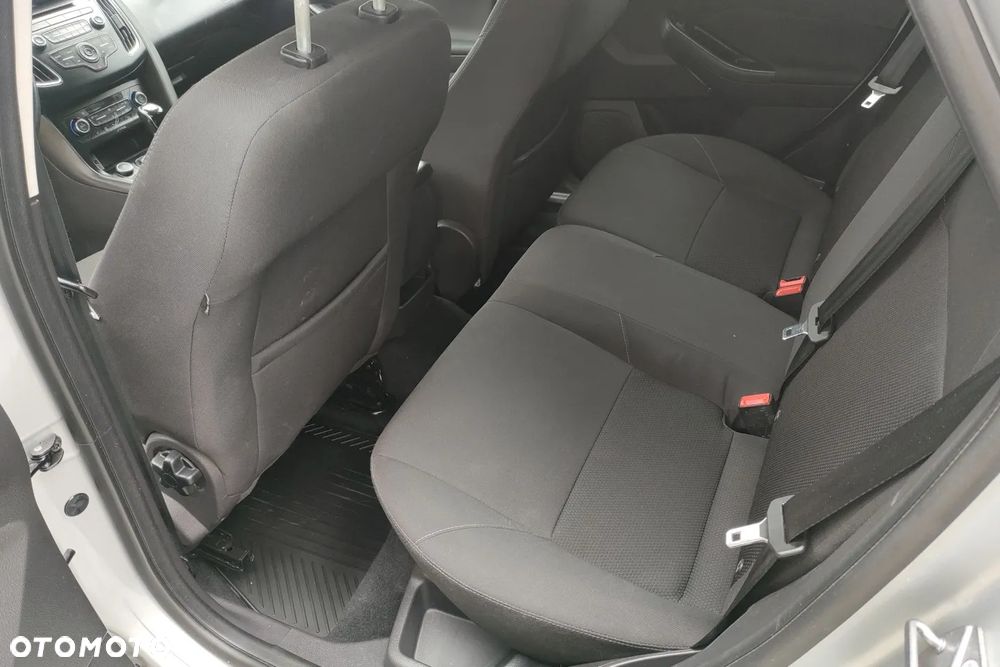 Ford Focus 1.0 EcoBoost Titanium - 10