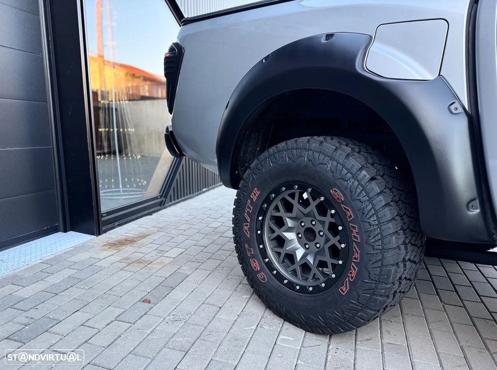 Nissan Navara 2.3 dCi CD 4WD Tekna Auto - 27