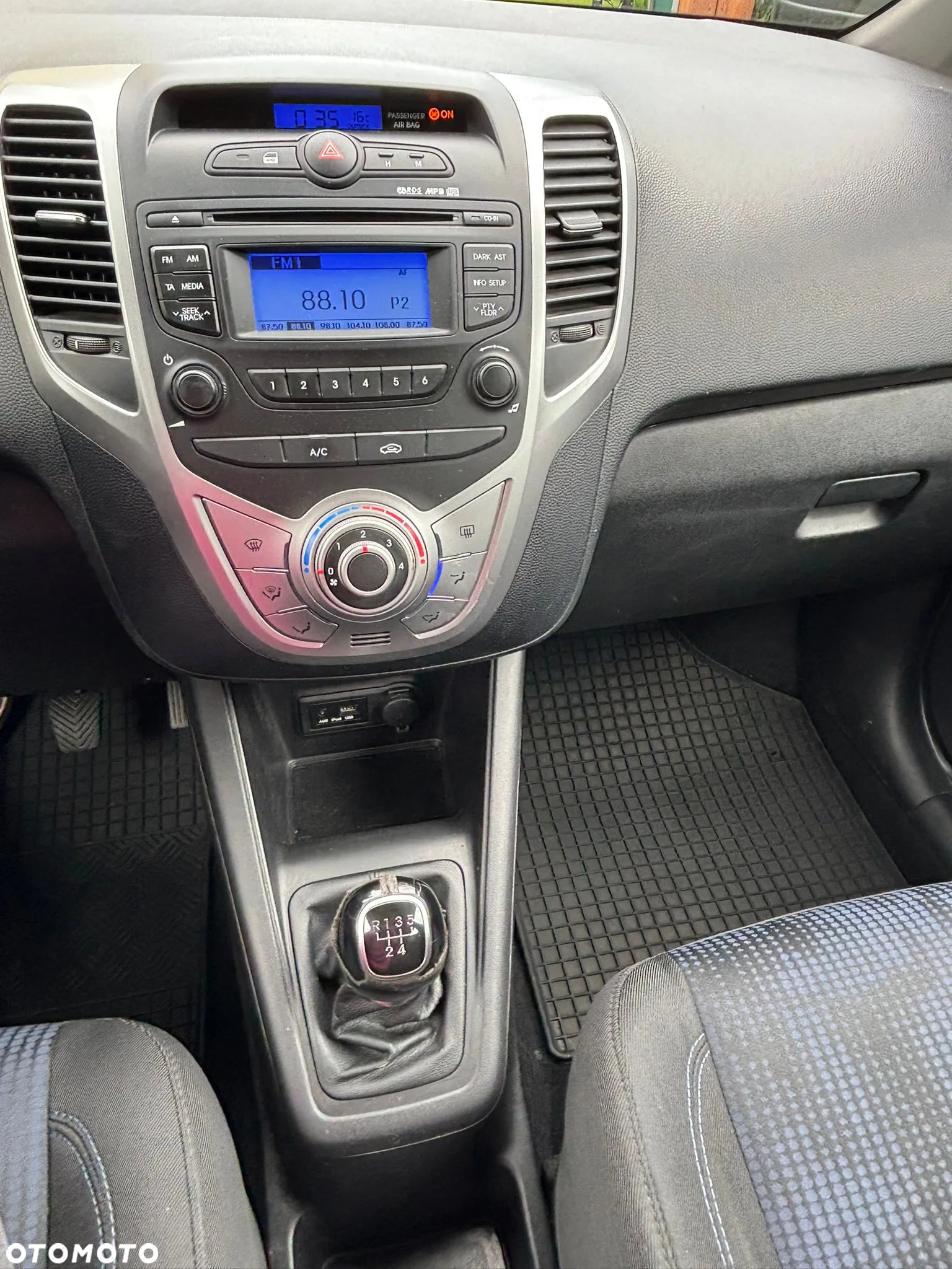 Hyundai ix20 - 12