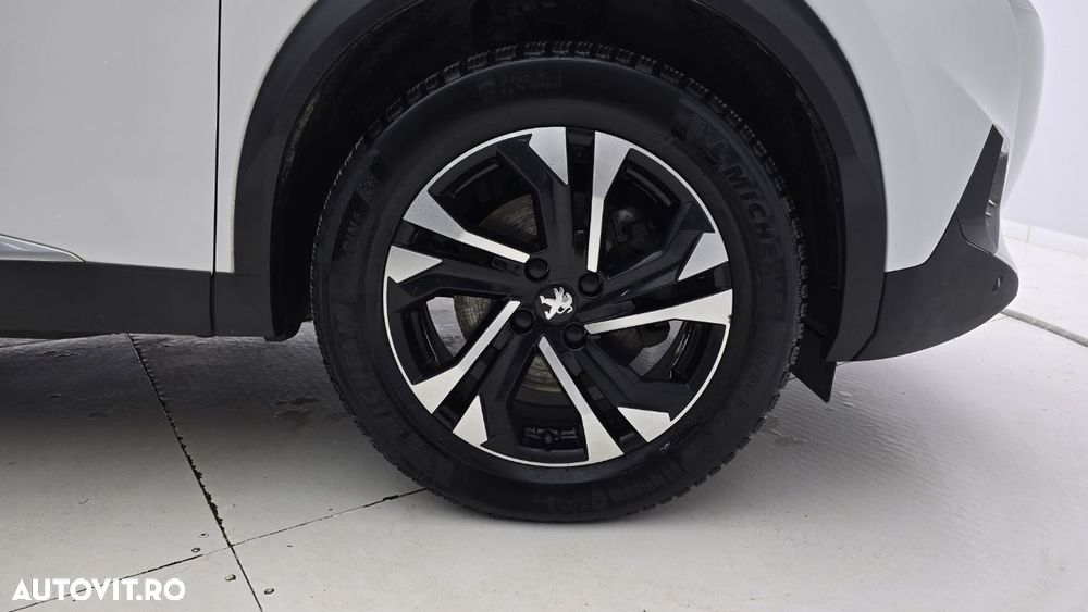 Peugeot 2008 1.5 BlueHDI STT EAT8 Allure - 22