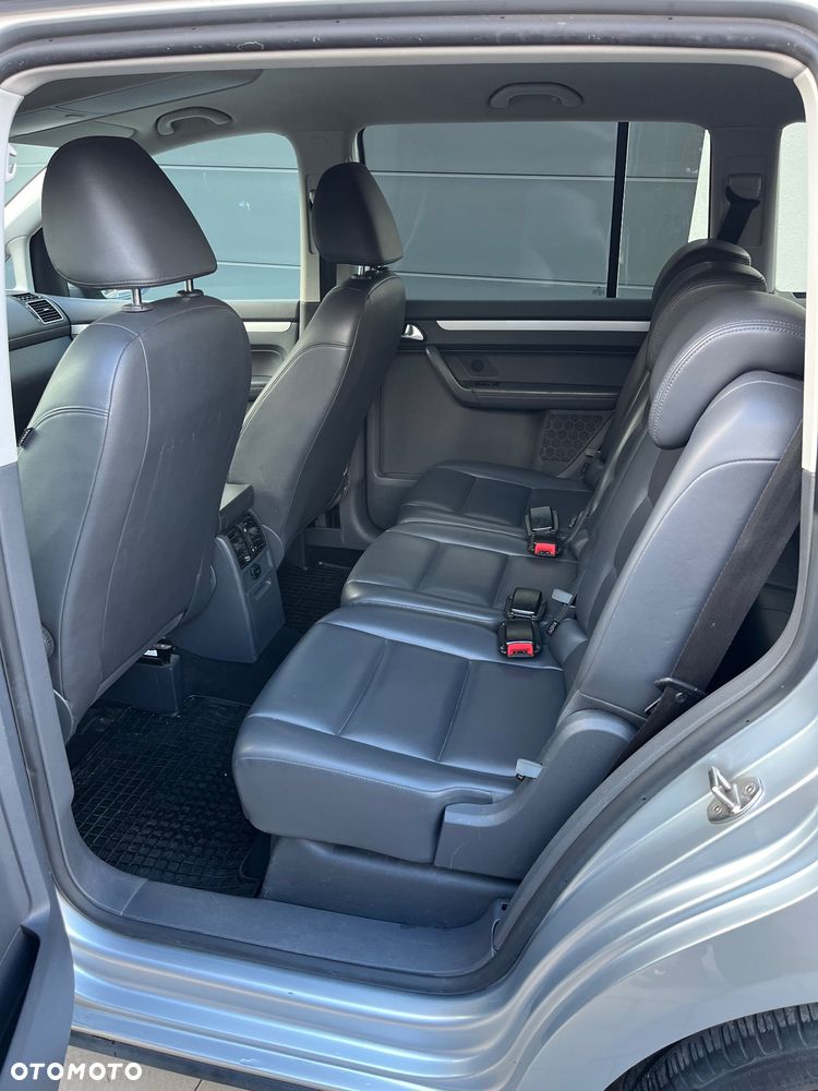 Volkswagen Touran 1.6 TDI DPF Comfortline DSG - 9