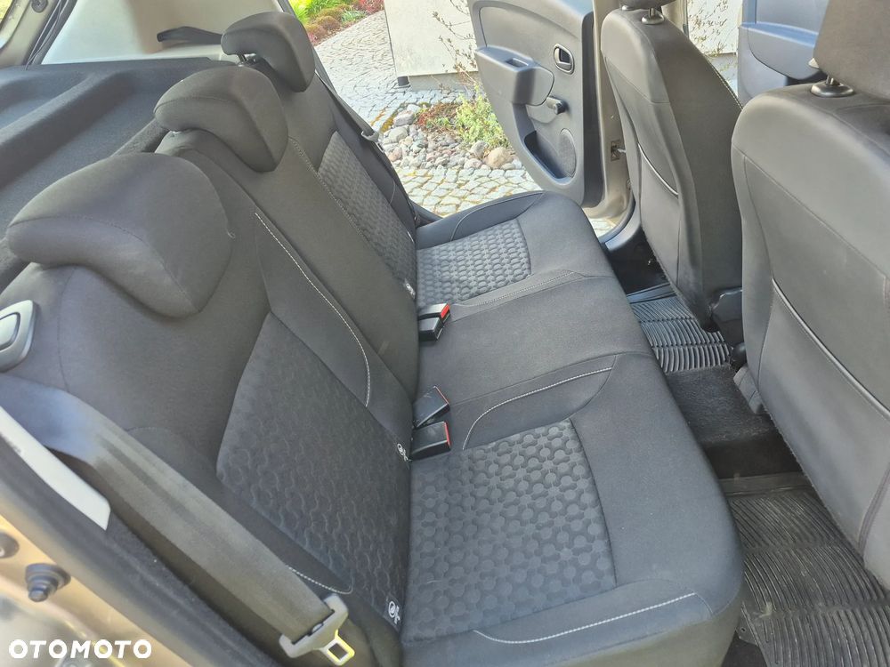 Dacia Sandero 1.2 16V Laureate EU6 - 10