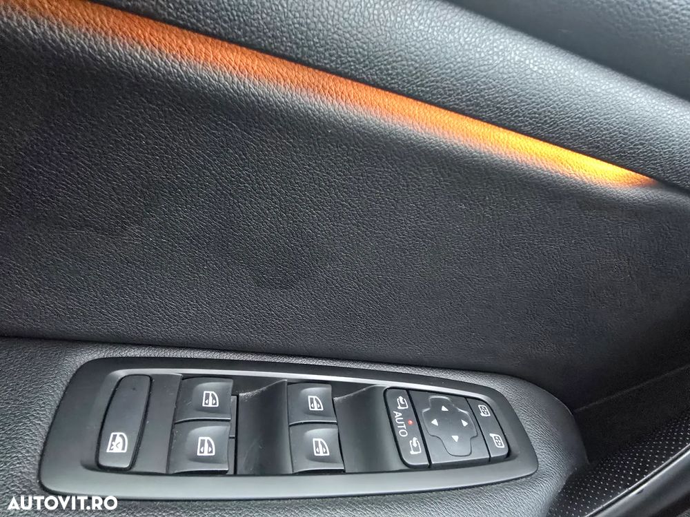 Renault Megane TCe 140 GPF EDC INTENS - 16