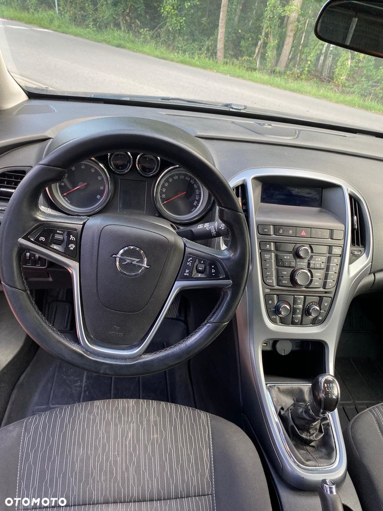 Opel Astra 1.4 T Active EU6 - 17