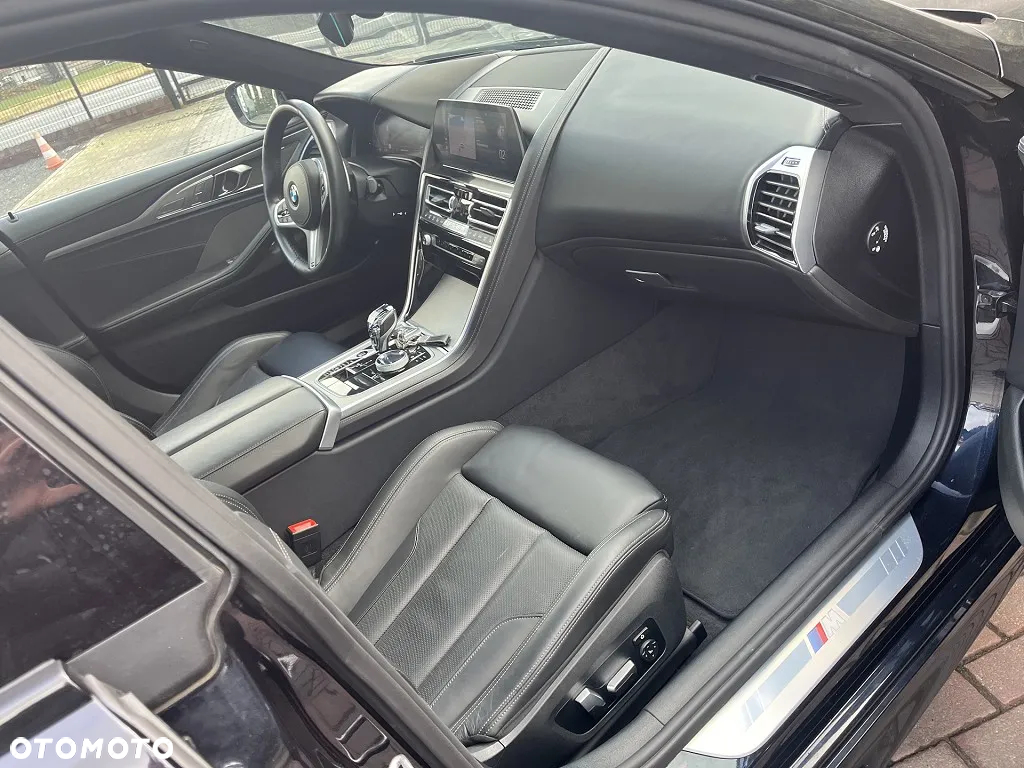BMW Seria 8 - 9