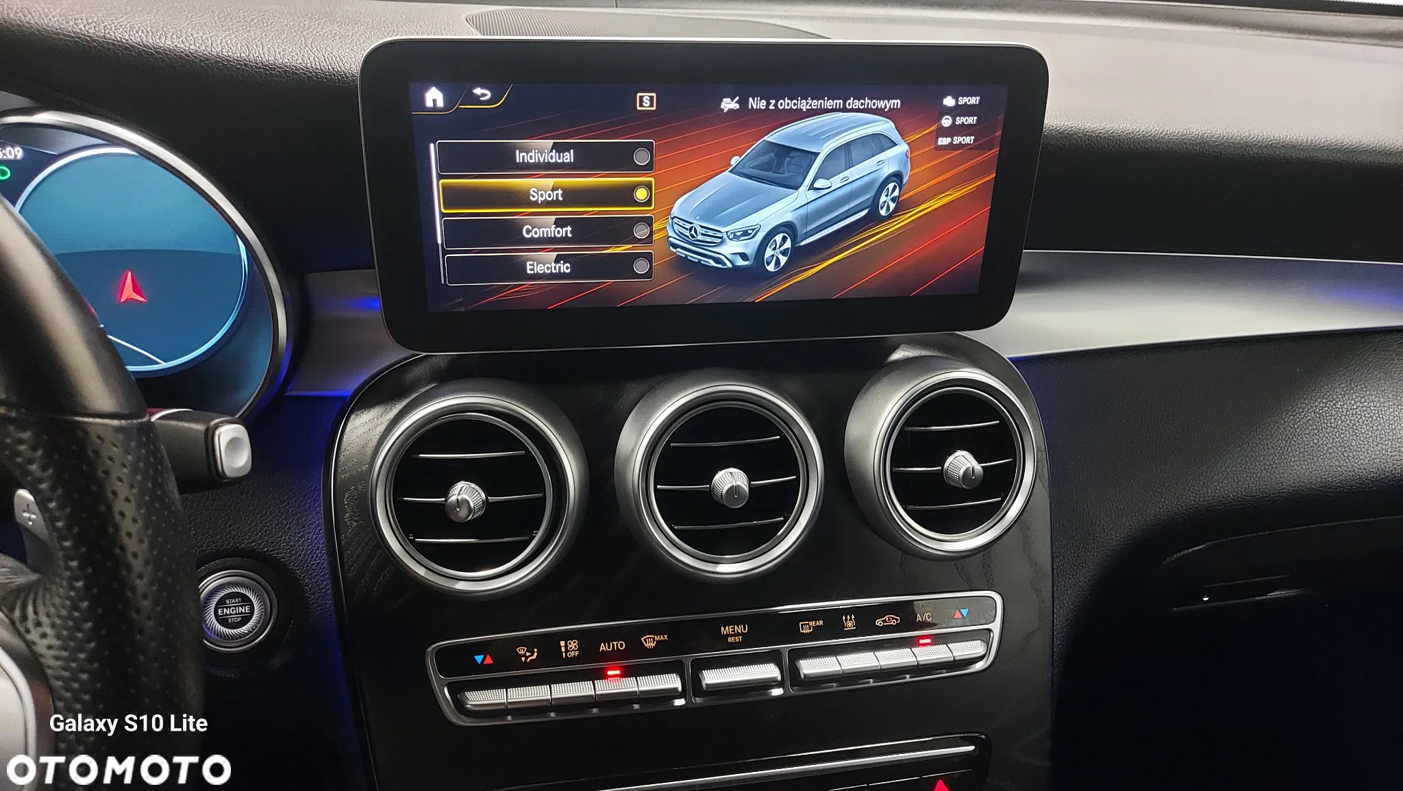 Mercedes-Benz GLC 300 d 4Matic 9G-TRONIC AMG Line Plus - 34