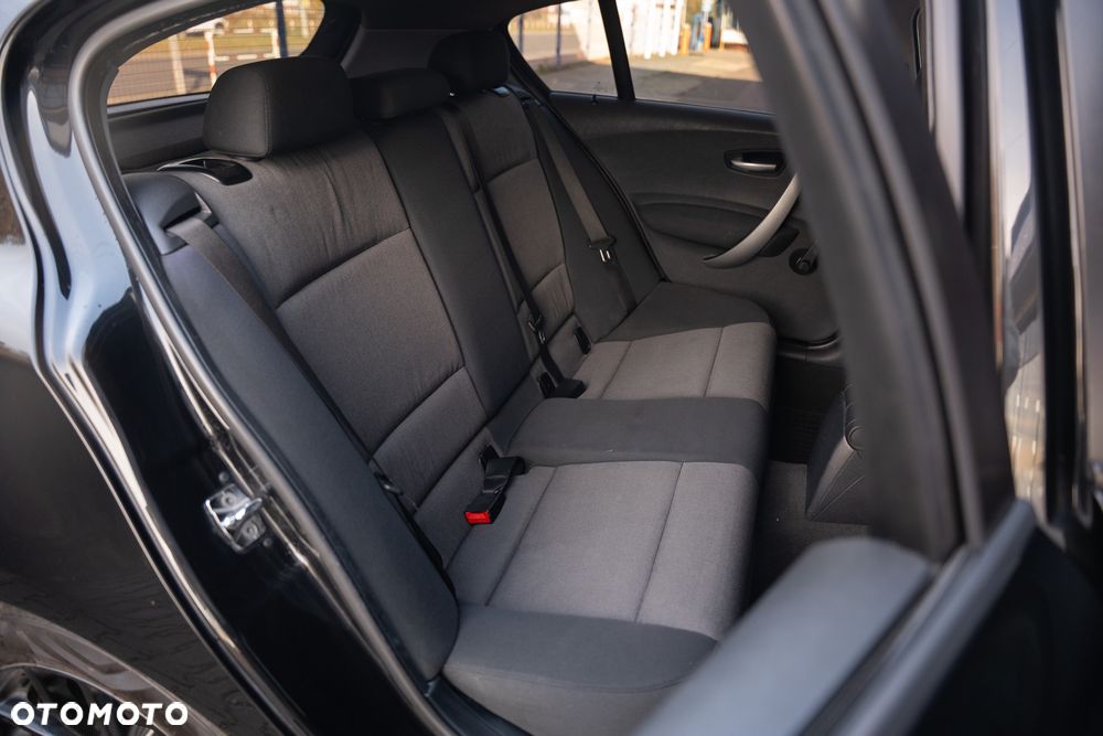 BMW Seria 1 118d - 35
