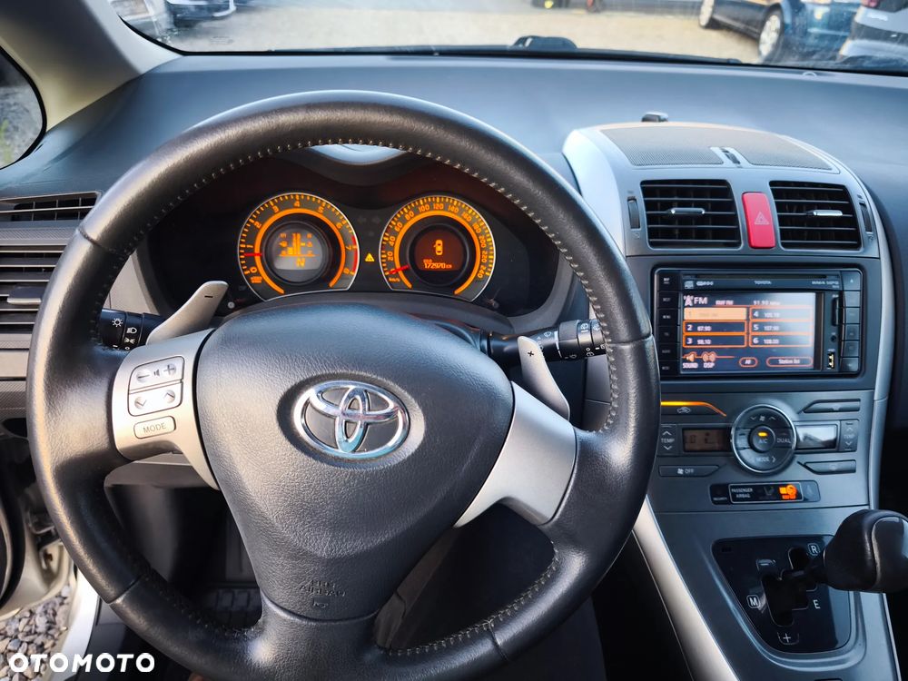 Toyota Auris 1.6 Valvematic Edition - 9