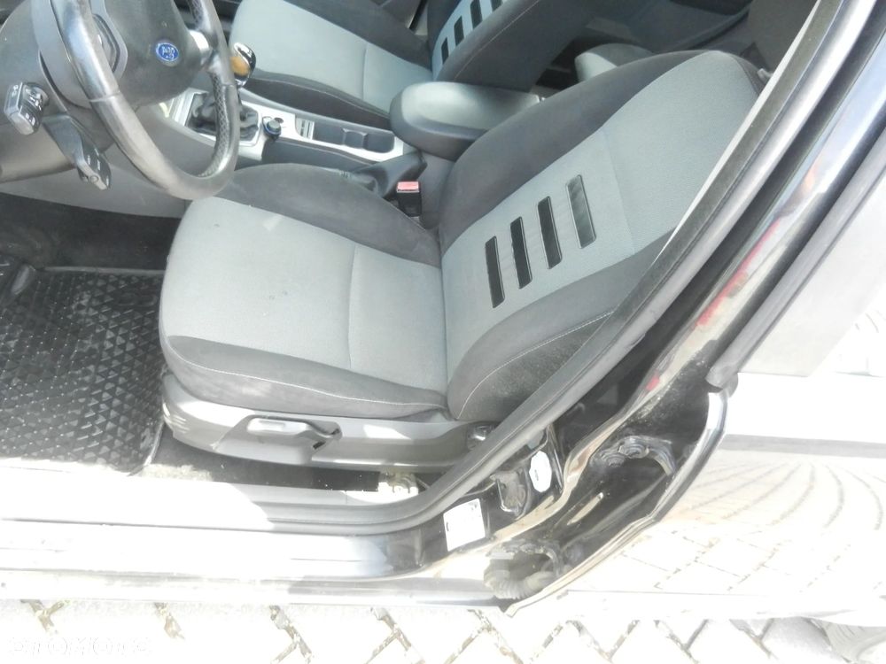 Ford Focus - 3