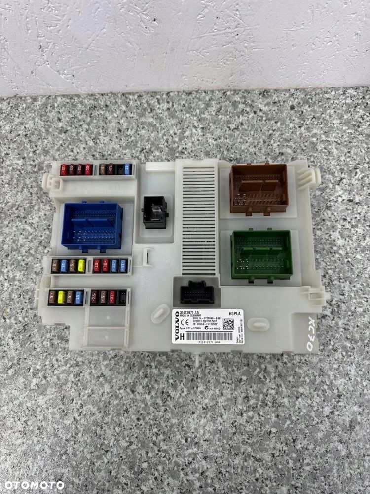 SKRZYNKA BEZPIECZNIKÓW CEM BSI VOLVO XC70 III 2007-2016 31412971 - 1