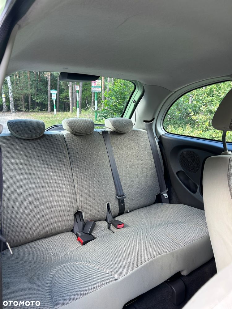 Nissan Micra - 8