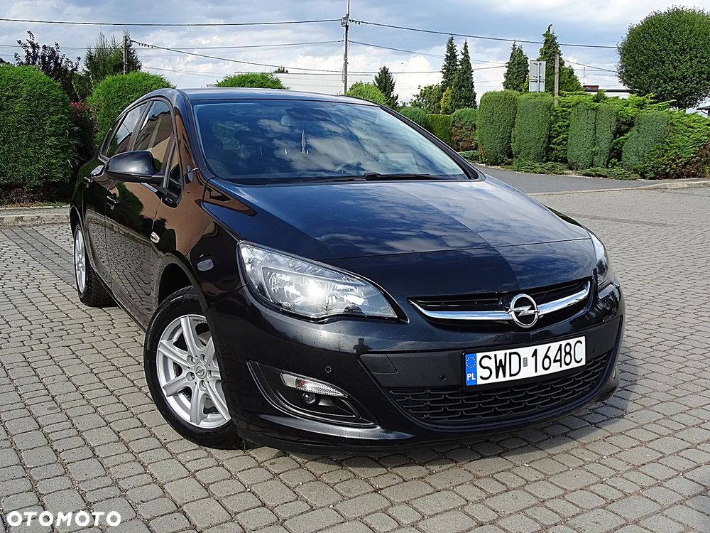 Opel Astra 1.4 T Cosmo EU6 - 21