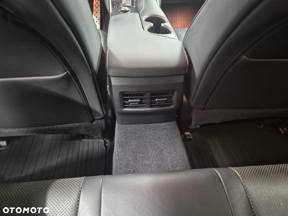 Lexus IS 300h F Sport EU6 - 21