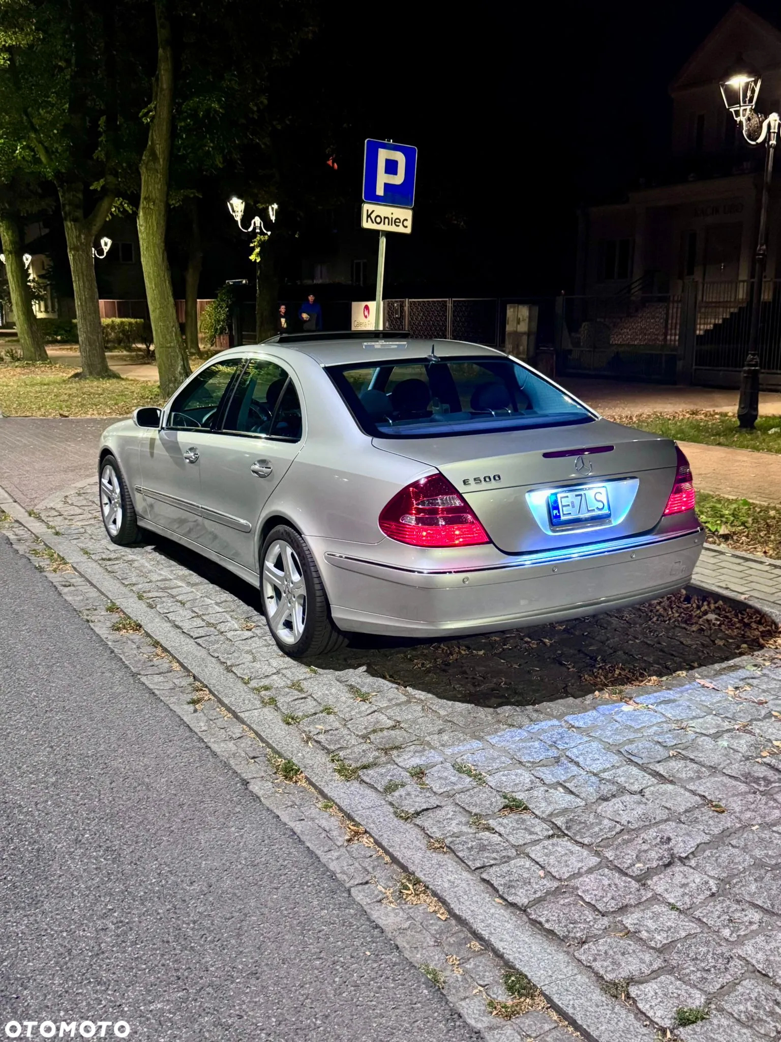 Mercedes-Benz Klasa E 500 7G-TRONIC Avantgarde - 39
