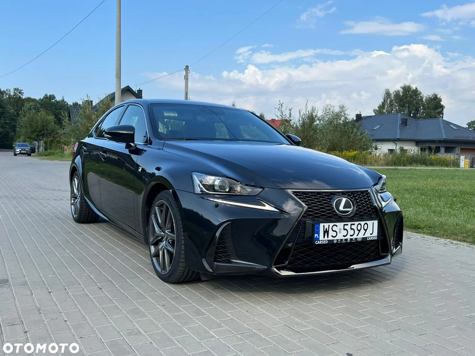 Lexus IS 200t / 300 F Sport - 26