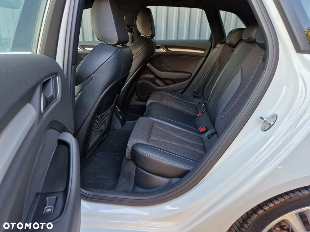 Audi A3 Sportback - 11