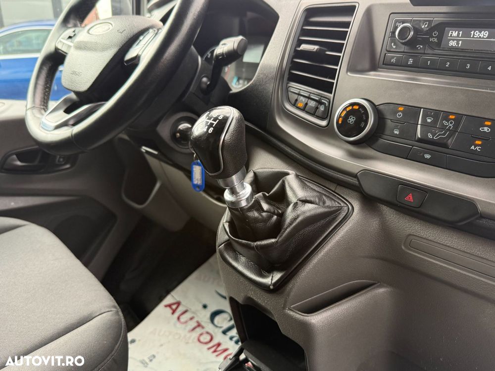 Ford Transit 350 2.0 EcoBlue HDT 130 CP L4 RWD DCAB Trend - 10