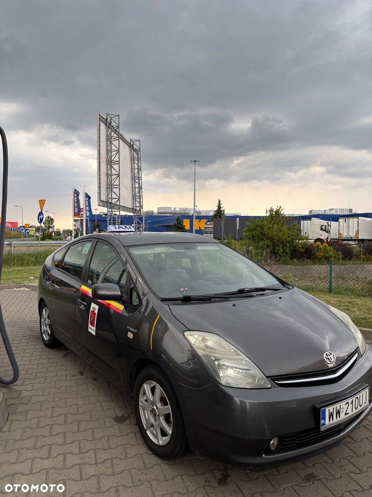Toyota Prius - 2