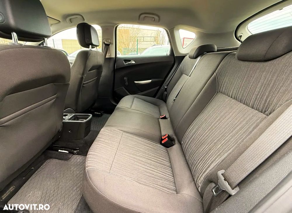 Opel Astra 1.6 Enjoy - 20