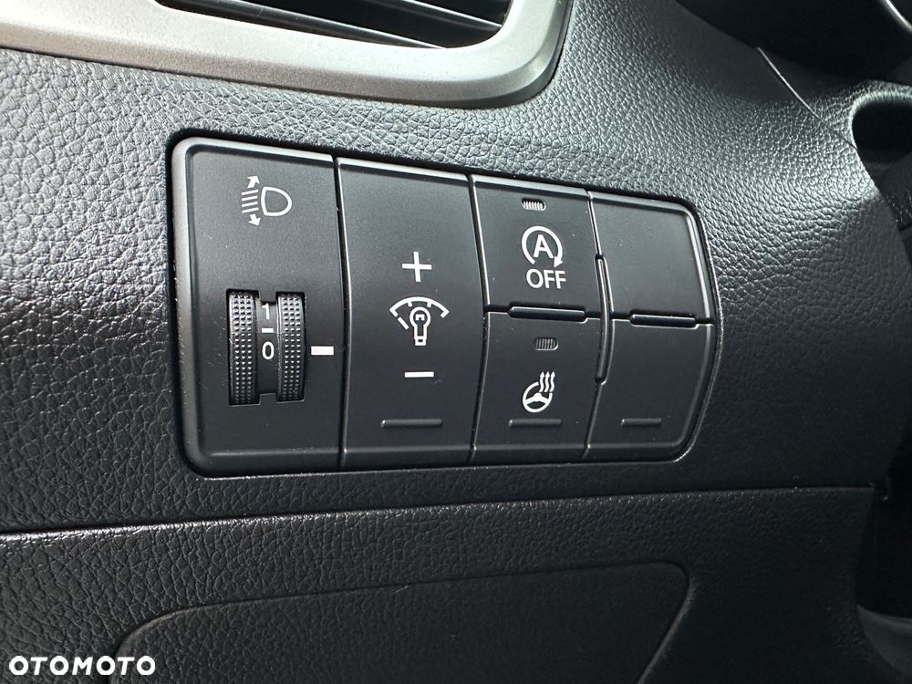 Hyundai i30 blue Kombi 1.6 GDi Passion - 25