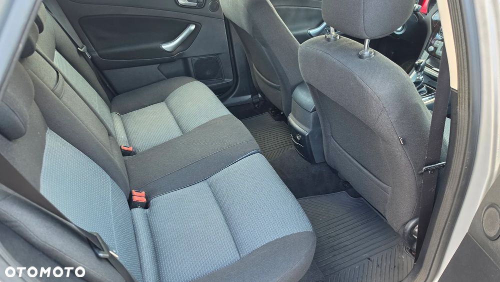 Ford Mondeo - 11