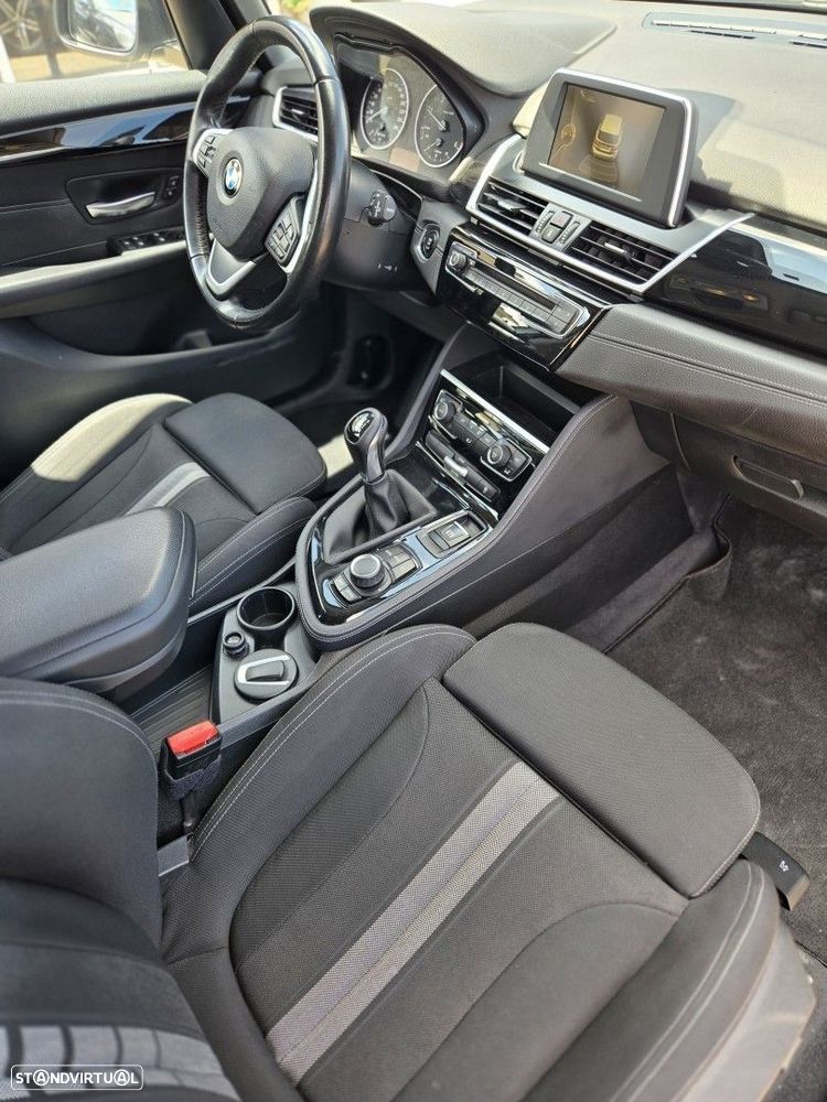 BMW 216 Active Tourer d Advantage - 10