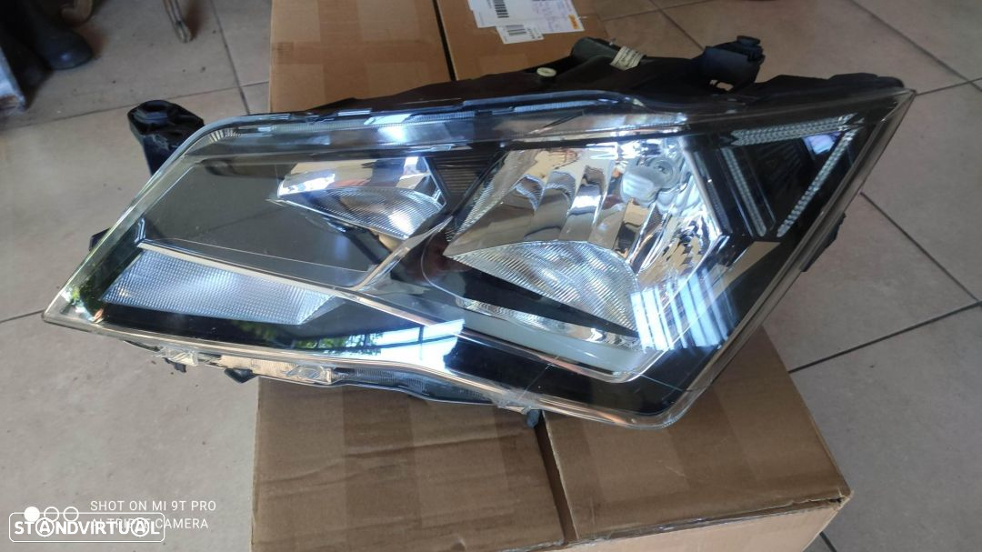 farol esquerdo SEAT Ateca halogéneo - 2
