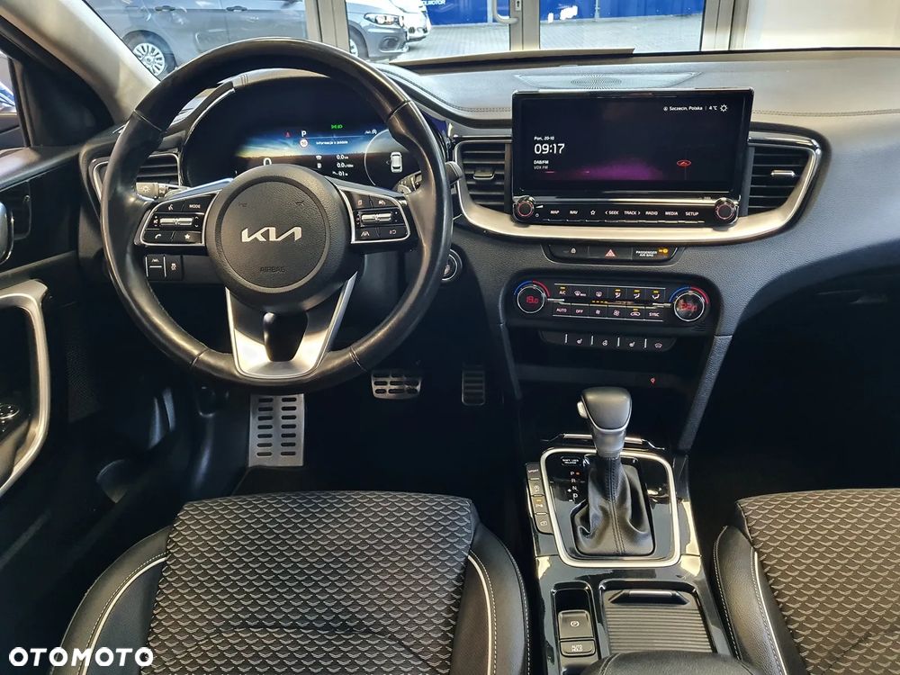 Kia Ceed 1.5 T-GDI Business Line DCT - 14