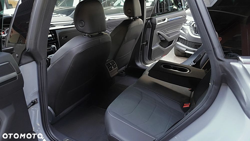 Volkswagen Arteon 2.0 TSI R-Line DSG - 19