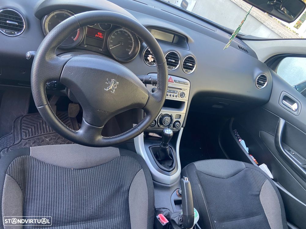 Peugeot 308 1.6 HDi Executive - 5