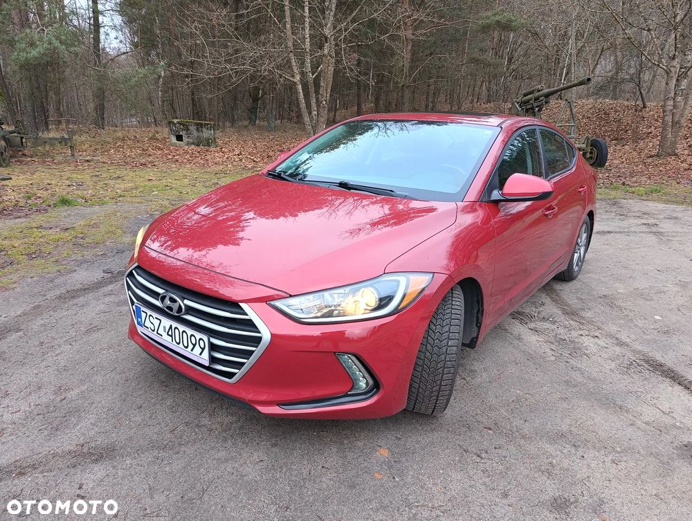 Hyundai Elantra - 1
