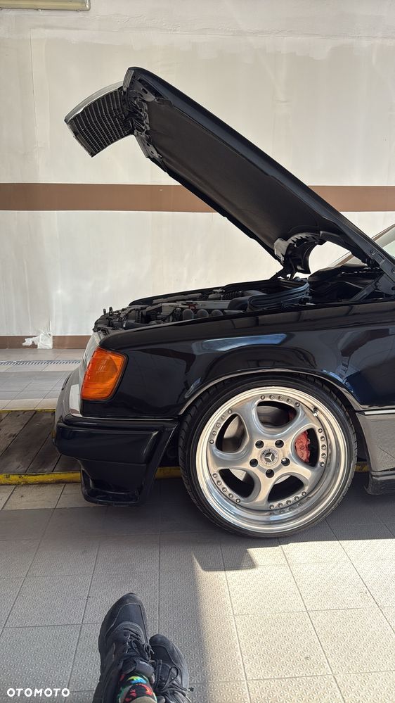 Mercedes-Benz W124 (1984-1993) - 40