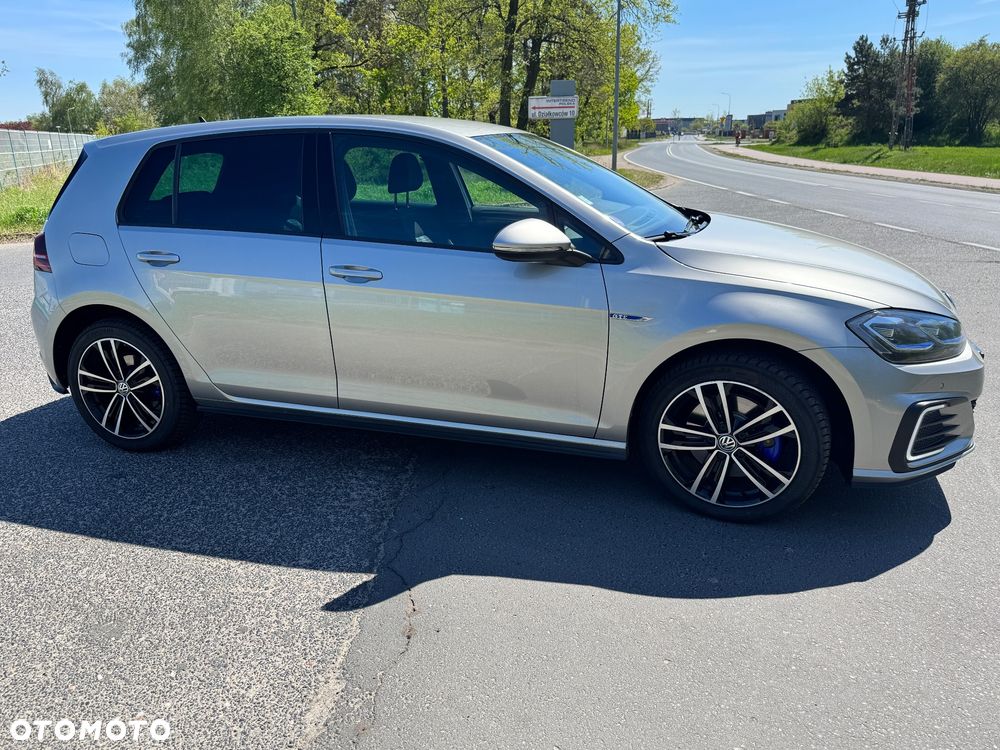 Volkswagen Golf 1.4 GTE Plug-In-Hybrid DSG - 4