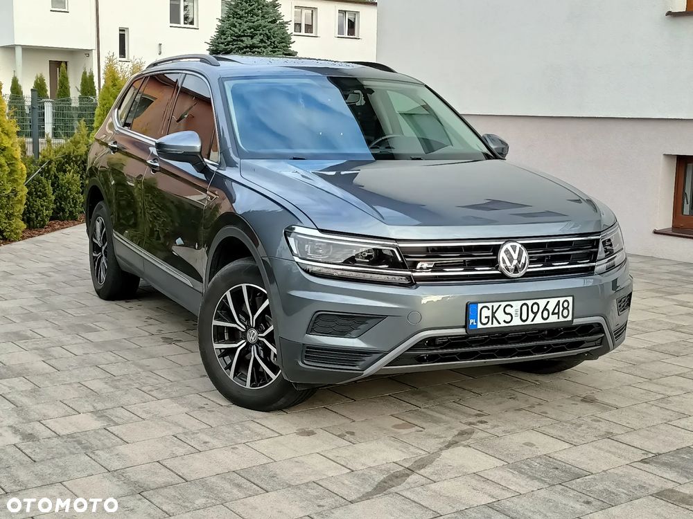 Volkswagen Tiguan - 1