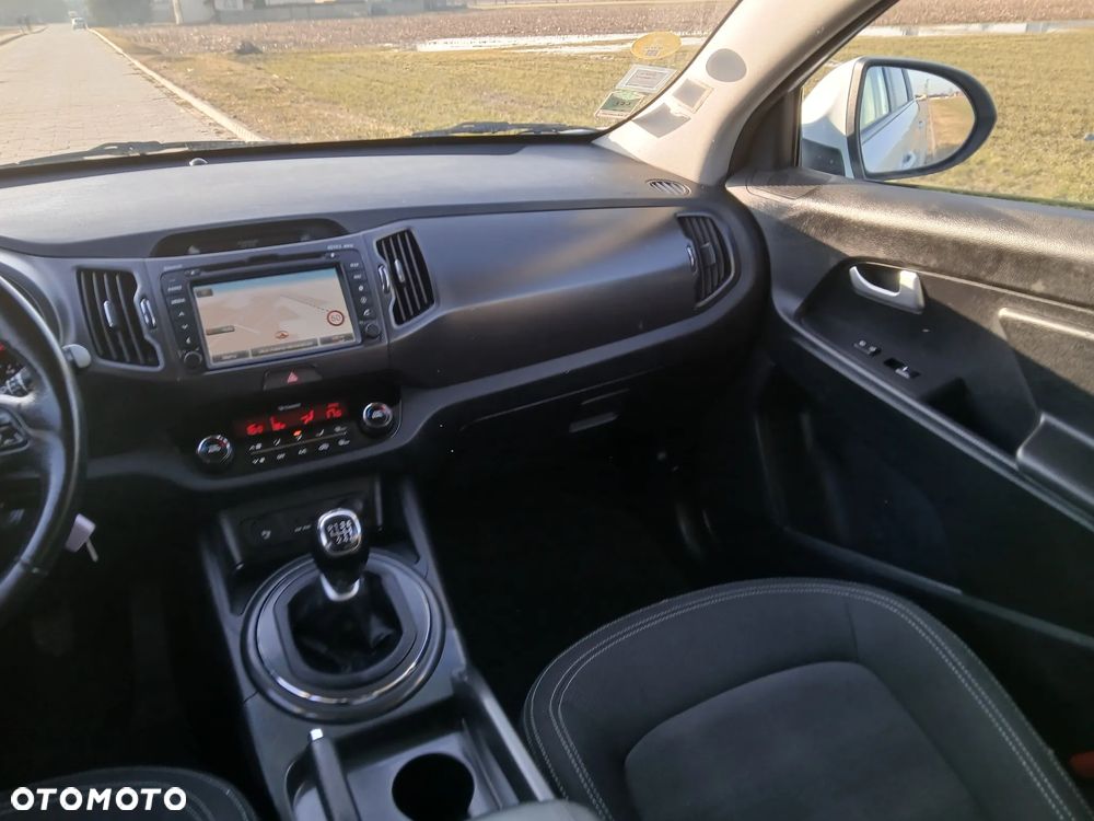 Kia Sportage 1.7 CRDI 2WD ISG Dream-Team Edition - 18