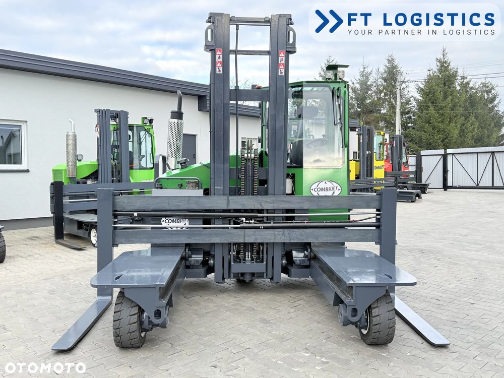Combilift WÓZEK CZTEROKIERUNKOWY - WIELOKIERUNKOWY | COMBILIFT C4500 | DIESEL | DUPLEX 4250MM | SZEROKI POZYCJONER WIDEL | WOLNY SKOK | NOWE OPONY | PO SERWISIE | STAN IDEALNY | Szeroka oferta wózków czterokierunkowych i bocznych, dopasowanych do różnorodnych potrzeb i zastosowań - 3