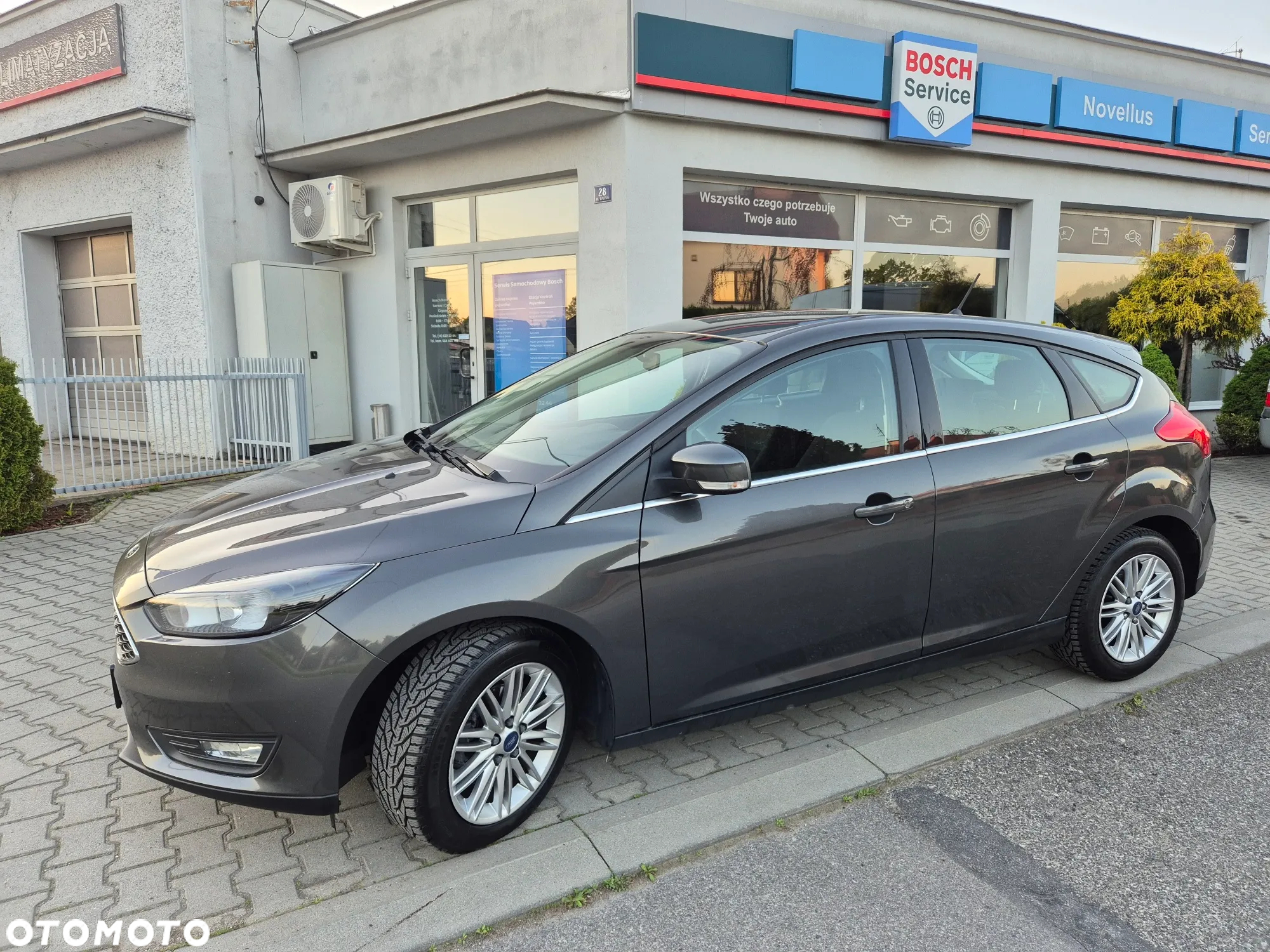 Ford Focus 1.6 Trend - 13