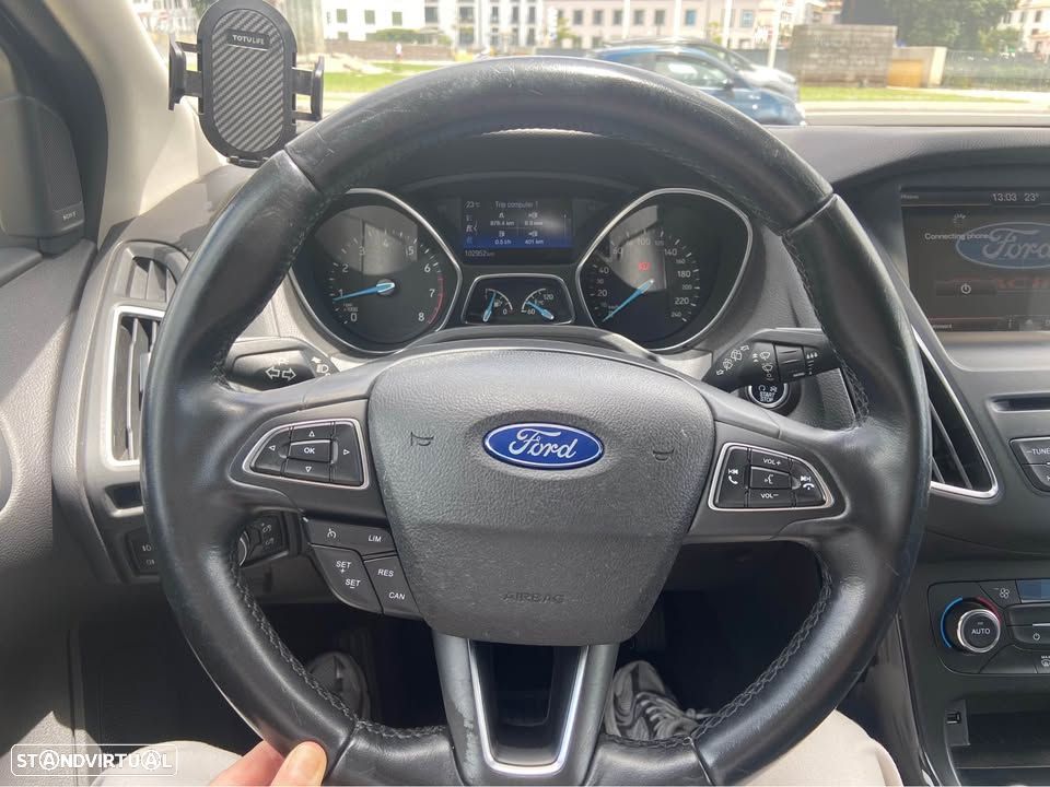 Ford Focus 1.0 SCTi Titanium - 2