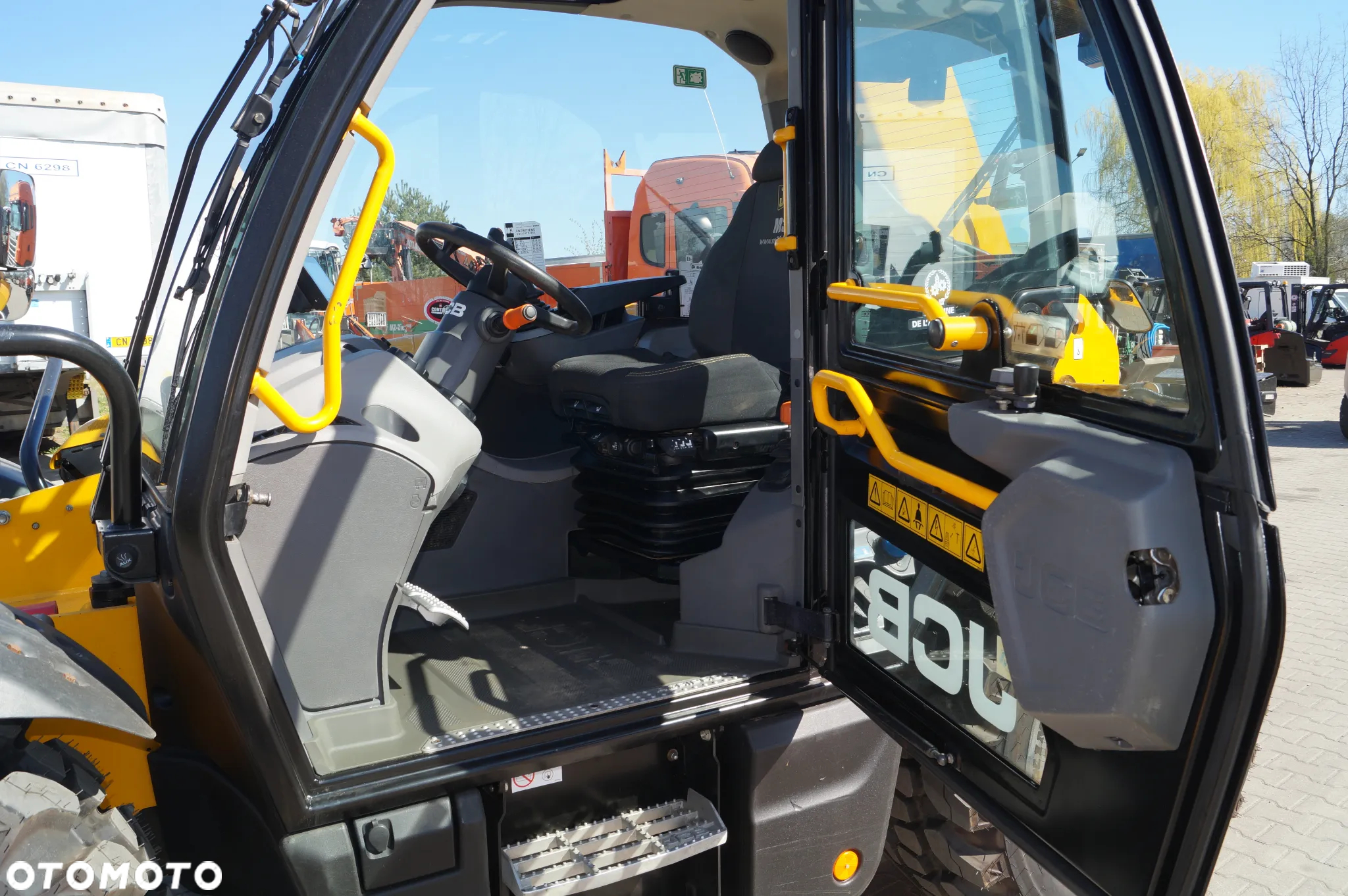 JCB 542-70 AGRI PRO - 17