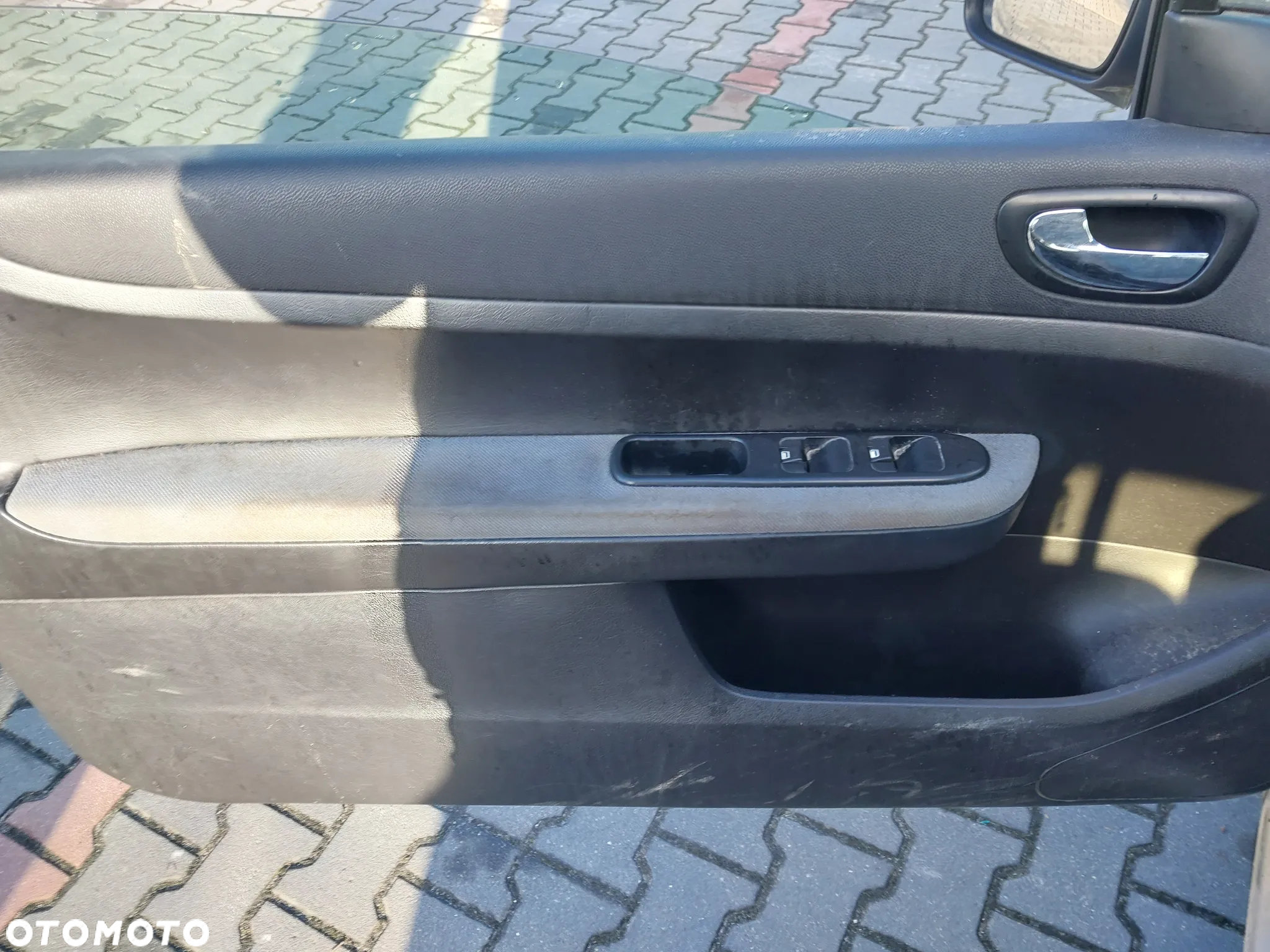 Peugeot 307 FL Lift 3D Hatchback silnik 1.6 HDI 90KM skrzynia biegów 20DM75 drzwi zderzak klapa błotnik EZRC belka przewód szyba wyświetlacz podsufitka wtryski pompa maglownica felgi alternator Cały na części wszystkie części - 19