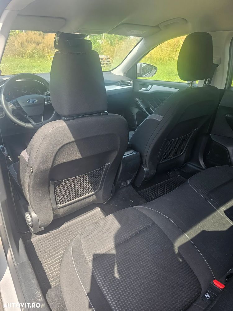 Ford Focus 1.0 EcoBoost Connected - 11