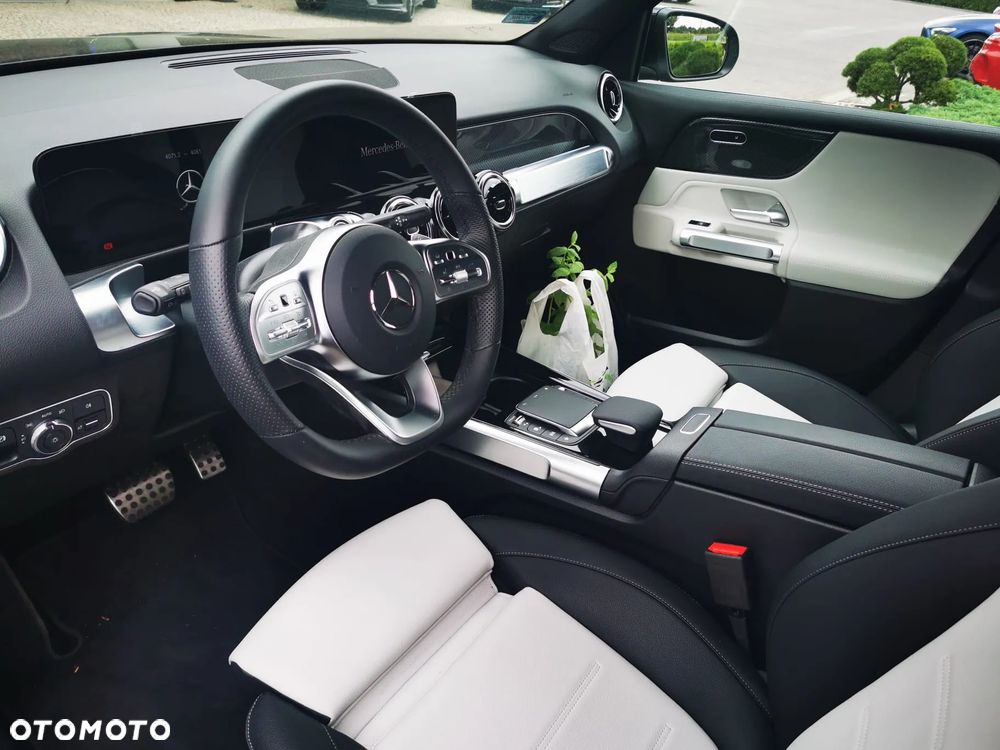 Mercedes-Benz GLB 200 d AMG Line 8G-DCT - 10
