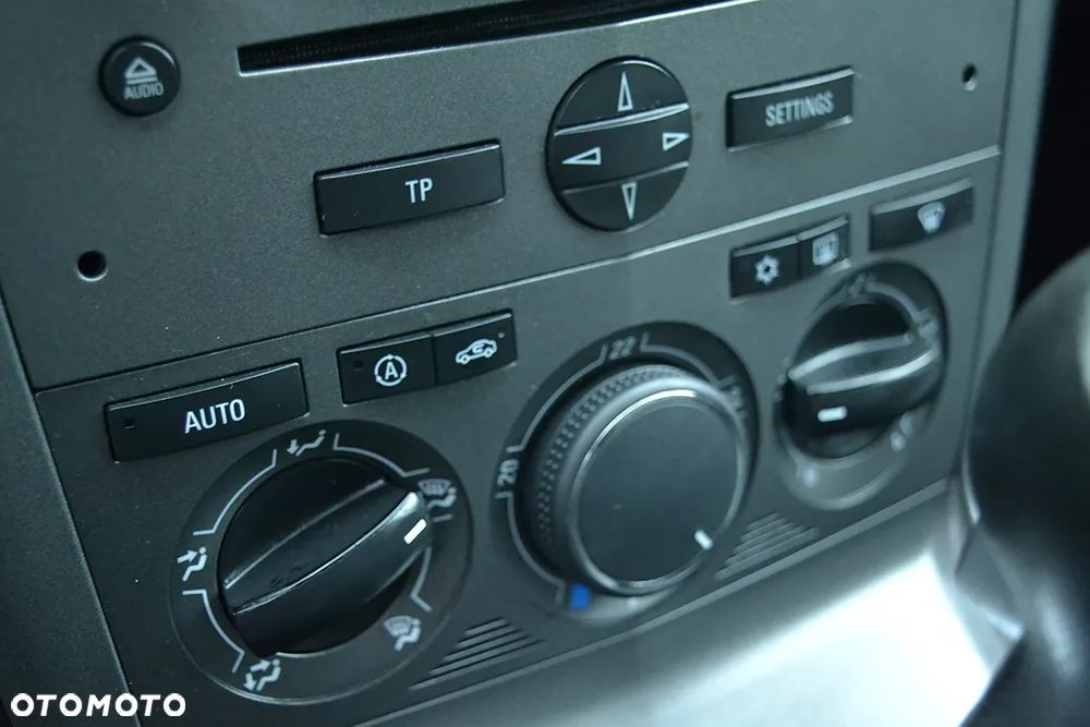 Opel Antara 2.0 CDTI Automatik 4x4 Cosmo - 32