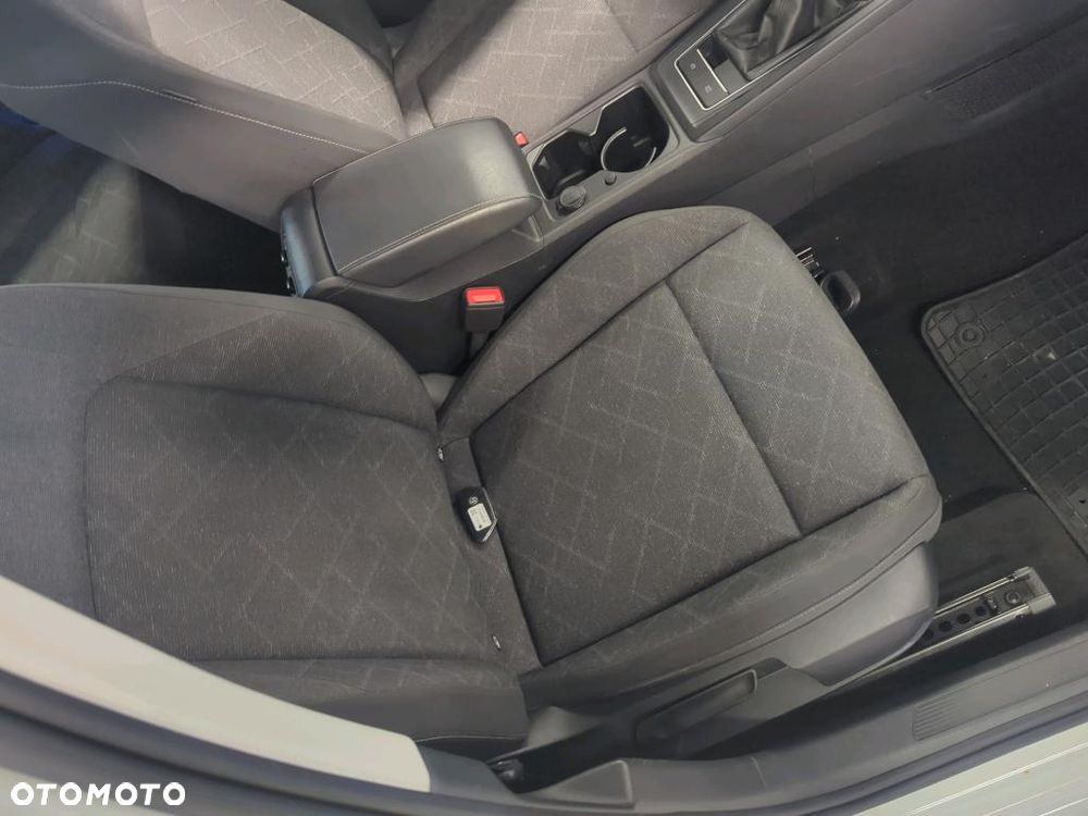 Volkswagen Golf 1.5 TSI EVO Life - 18