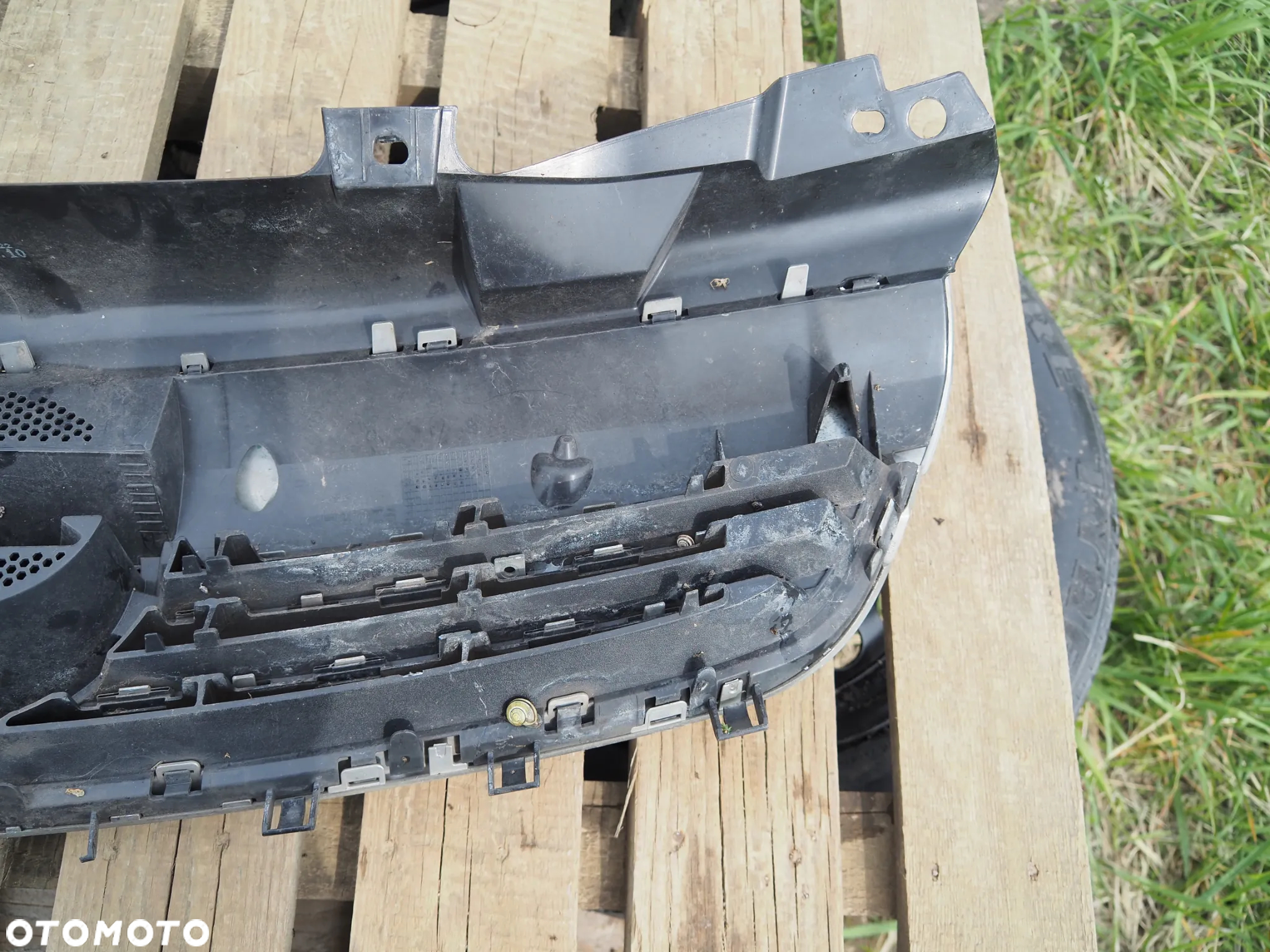 Grill atrapa Opel Zafira II B Lift 13247331 - 8