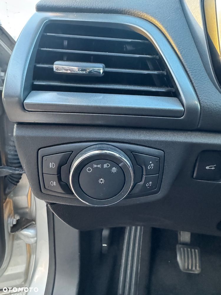 Ford Mondeo 1.5 EcoBoost Titanium - 39